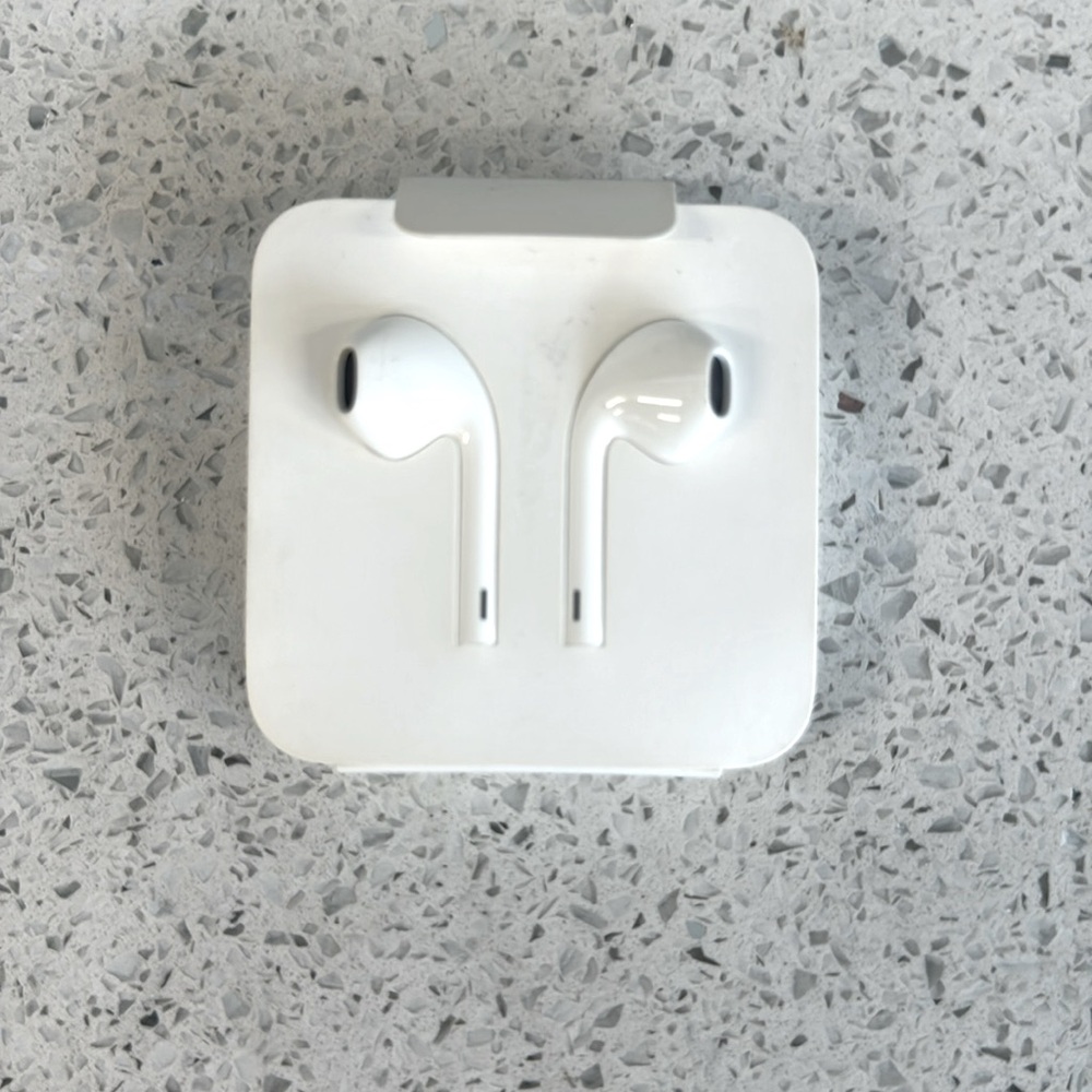COPY - Apple EarPods, headphones with lightning connector brand new.